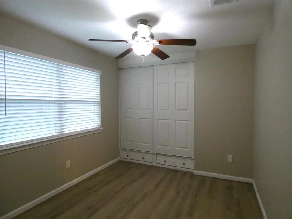 Photo of 5722 Hewitt Drive