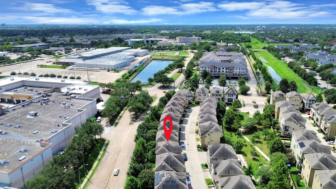 Photo of 12255 Oxford Crescent Circle