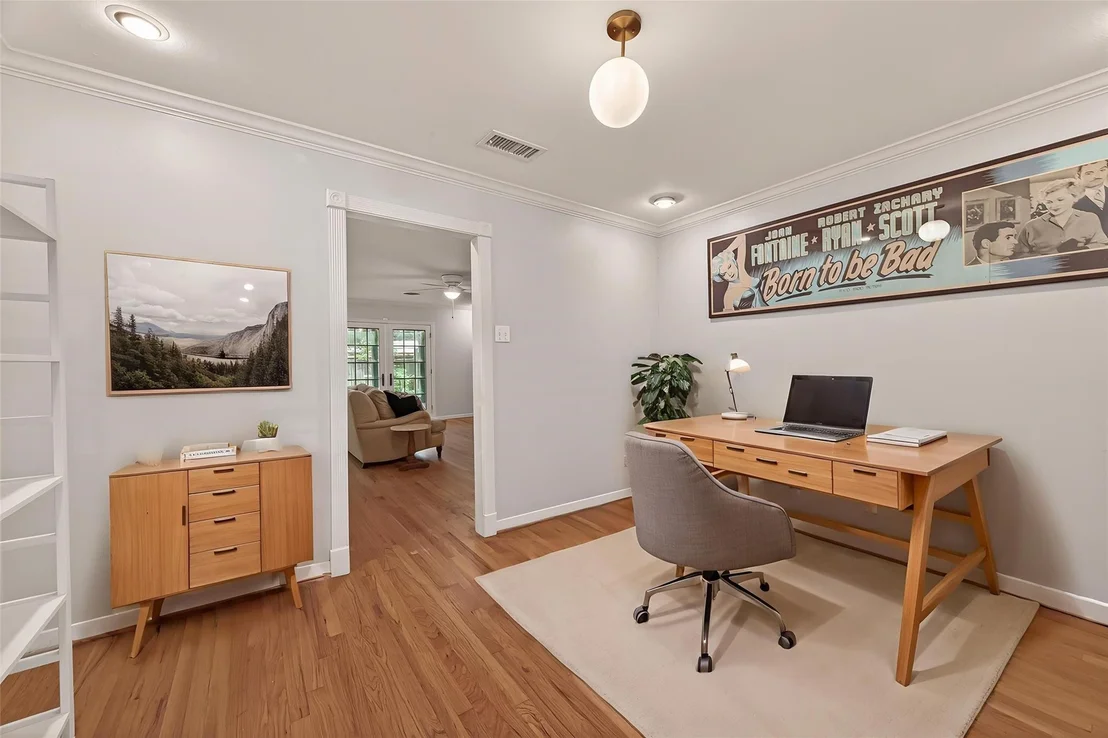 Photo of 10807 Oasis Drive