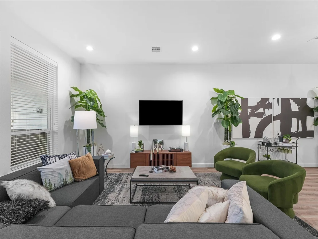 Photo of 4848 Pinemont Drive