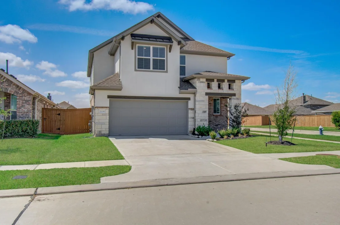 Photo of 21239 Shore Bluff Drive