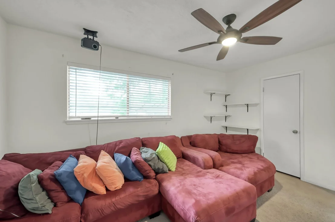 Photo of 25610 Walnut Grove Circle