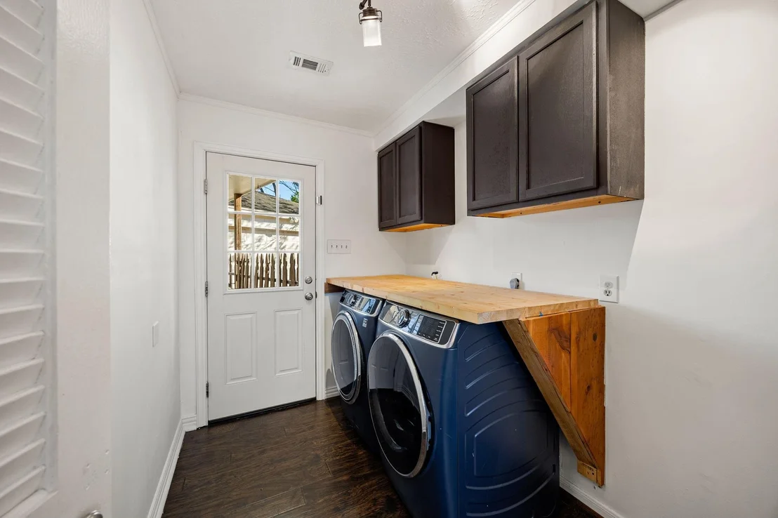 Photo of 6611 Sutter Park Lane