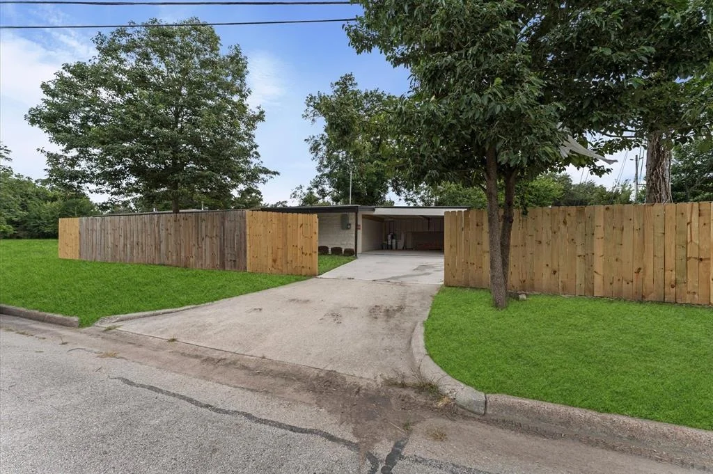Photo of 200 Burnett Drive
