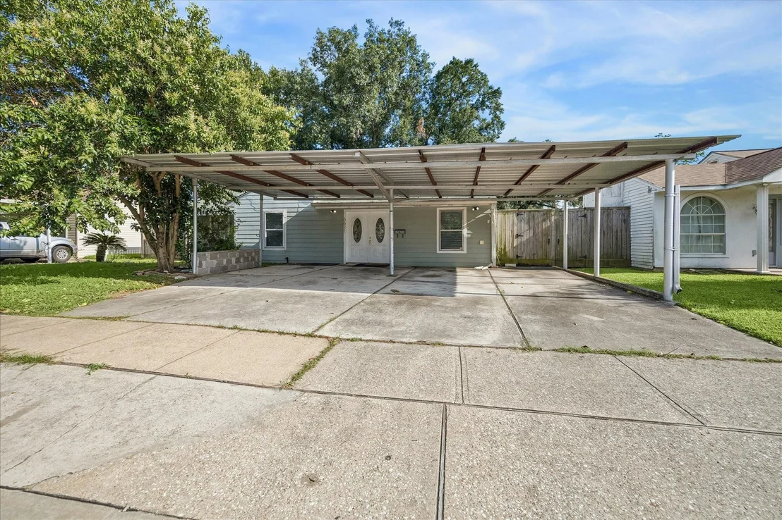 Photo of 6621 Westview