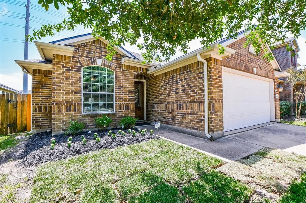 Photo of 26923 Glacier Creek Drive