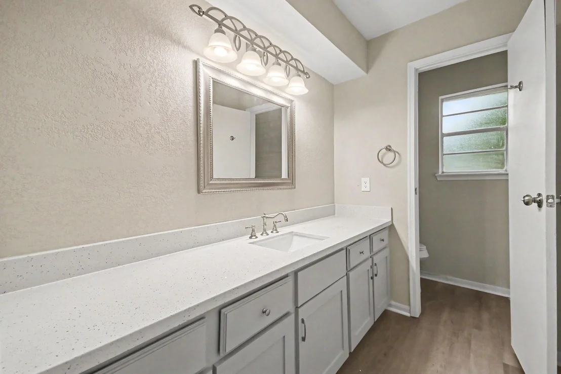Photo of 3810 Clover Drive