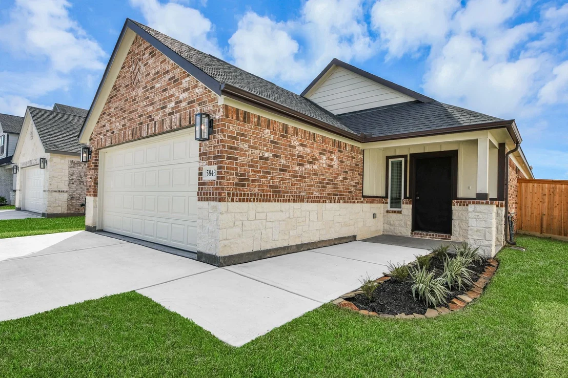 Photo of 5843 Madison Trail Drive