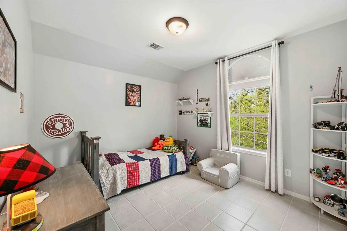 Photo of 14534 Mountain Cliff Lane