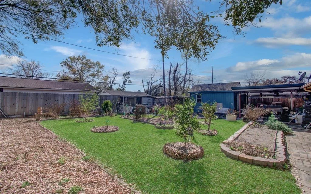 Photo of 5425 Viking Drive