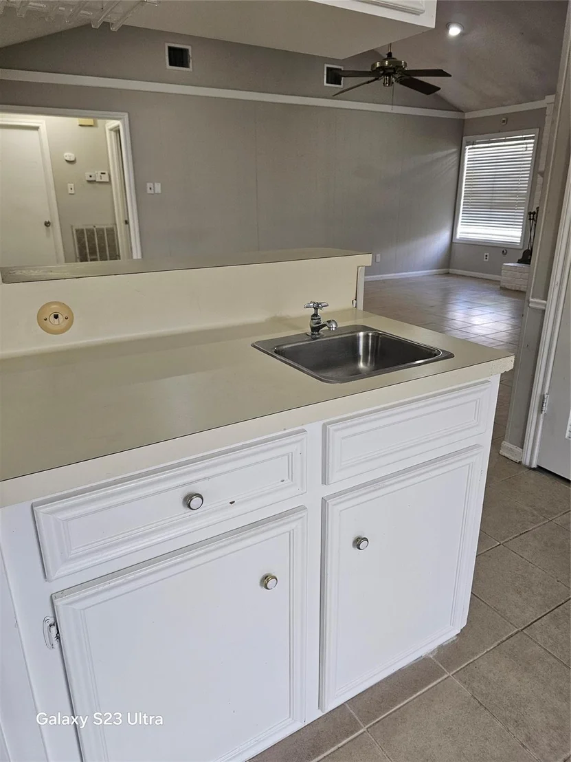 Photo of 6715 La Puente