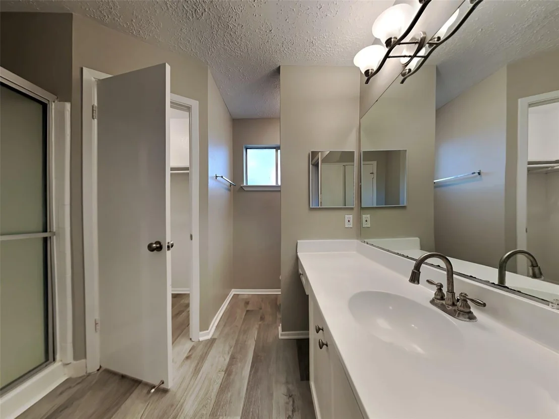 Photo of 5710 Flax Bourton Street