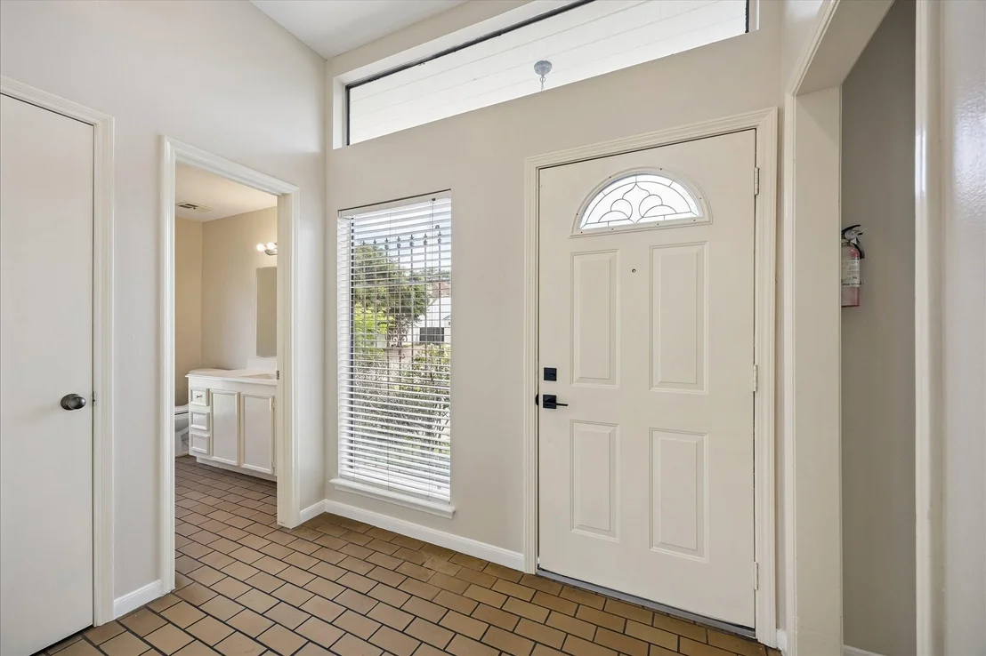 Photo of 8018 Cobblefield Lane