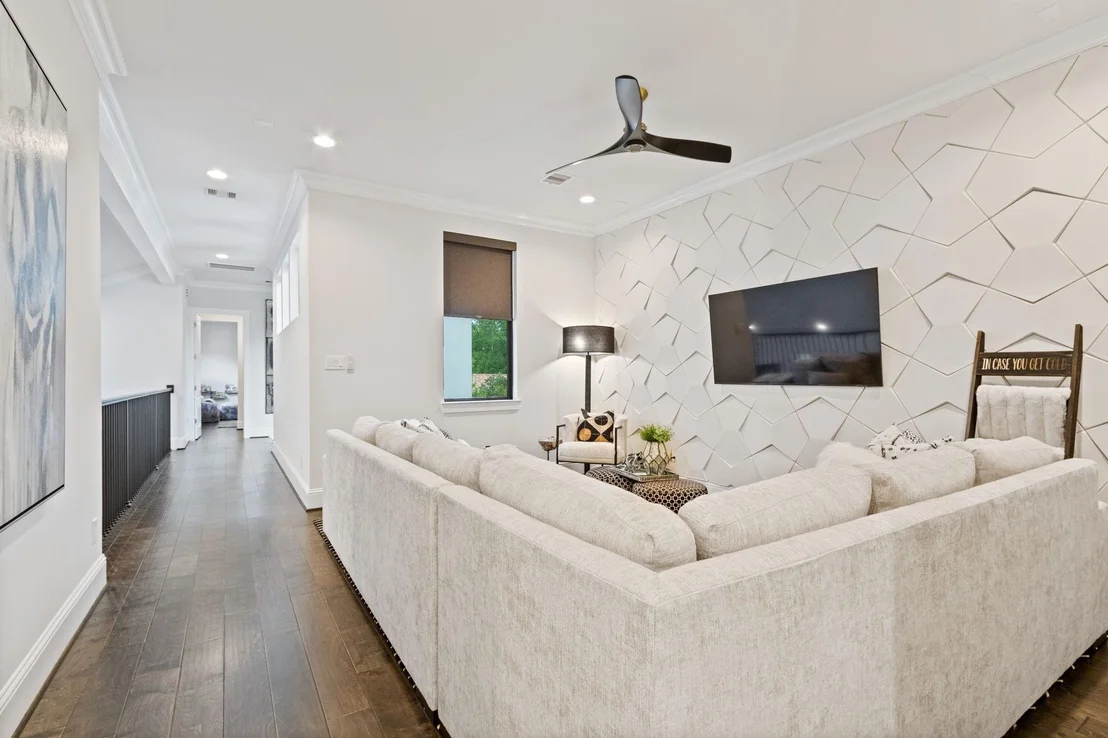 Photo of 18 Karsten Creek Court