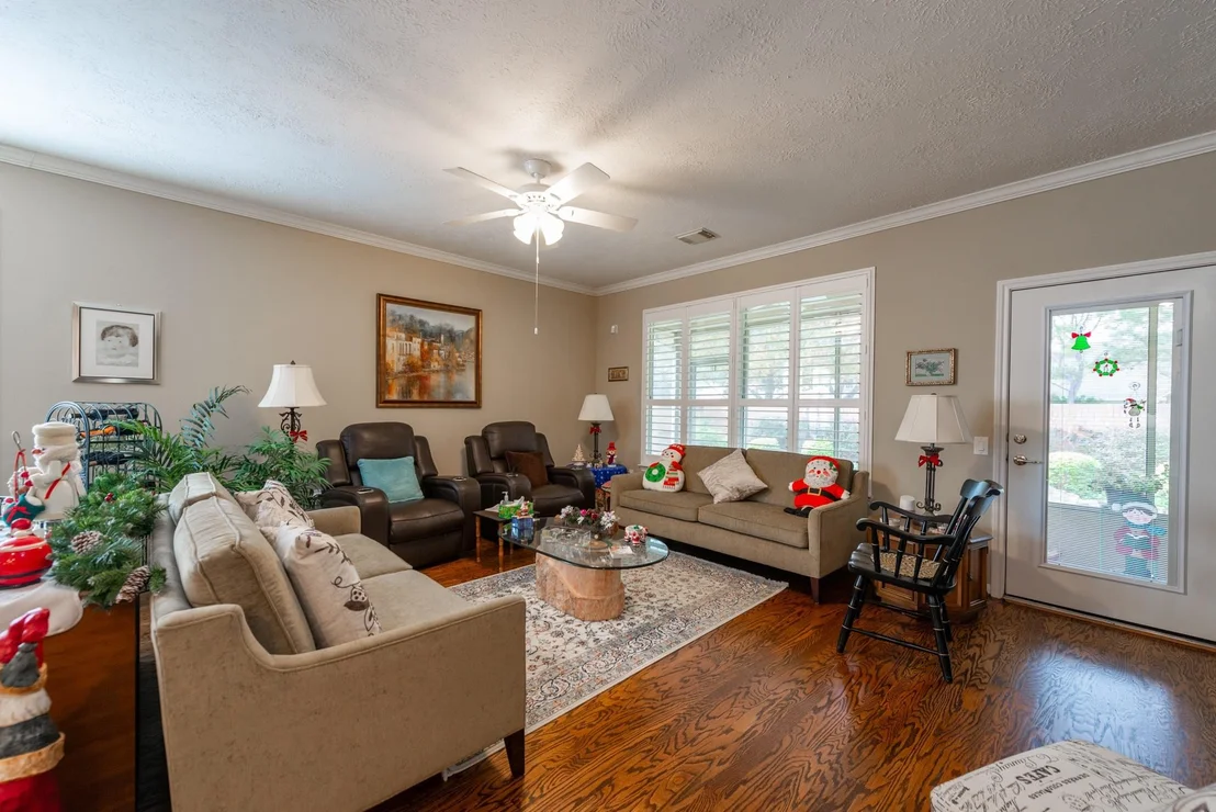 Photo of 5230 Sandyfields Lane