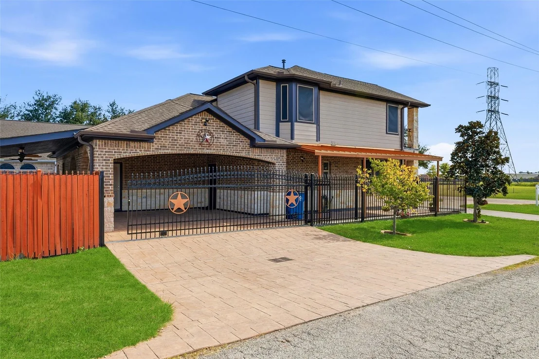 Photo of 701 Avenue N