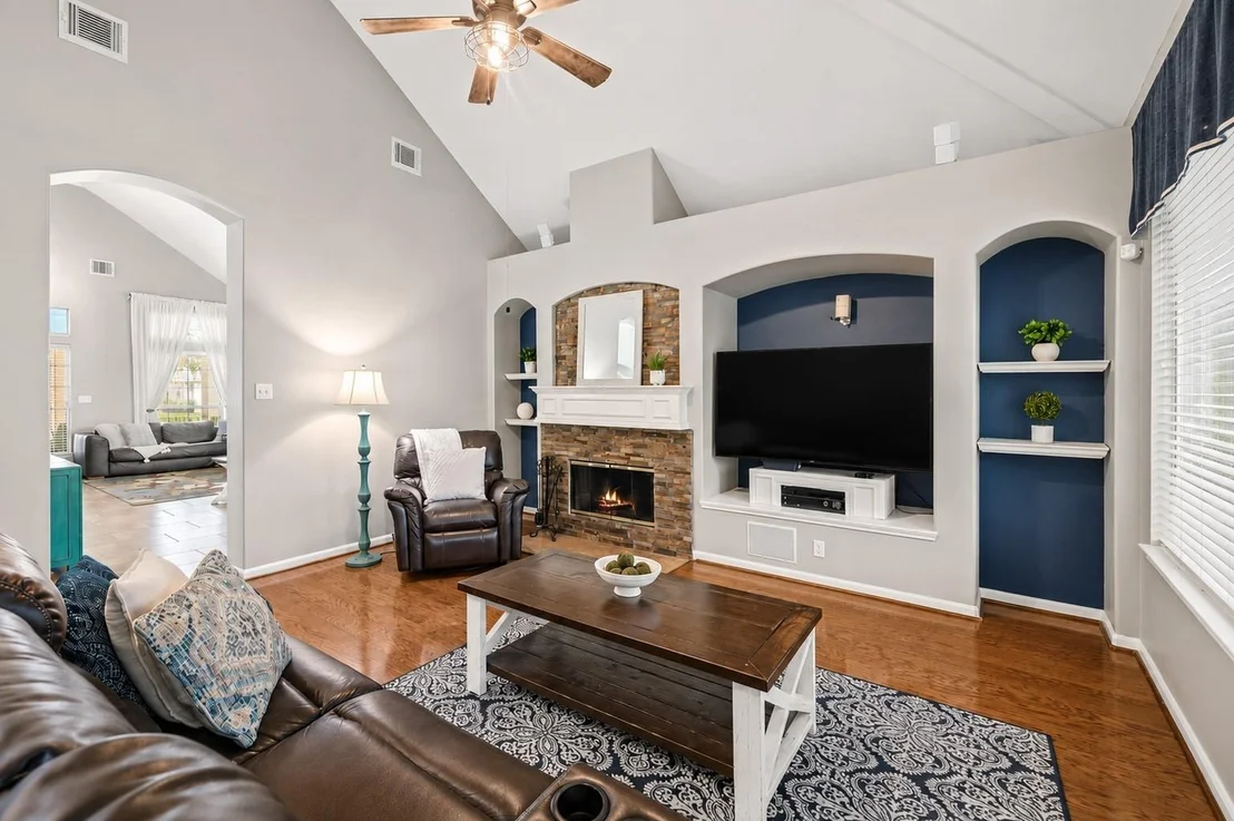 Photo of 4026 Chestnut Bend