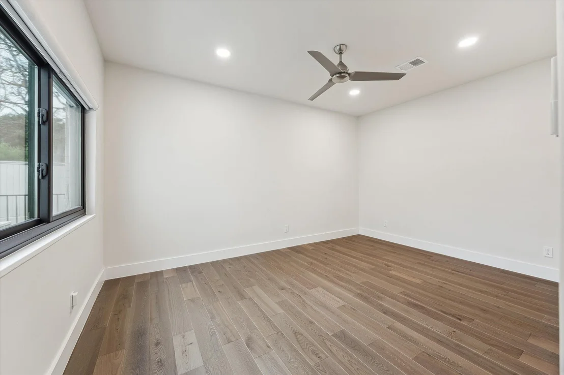 Photo of 6348 Vanderbilt Street