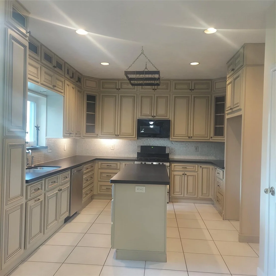 Photo of 6827 Trimstone Drive