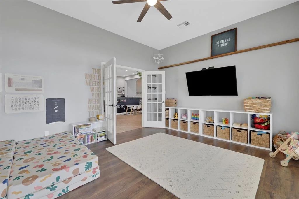Photo of 7423 Shadow Terrace Lane