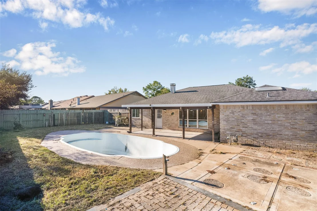 Photo of 5403 Greenhill Forest Drive