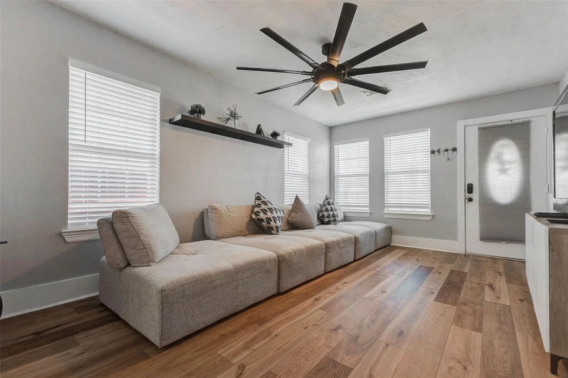 Photo of 3205 Eastex Freeway