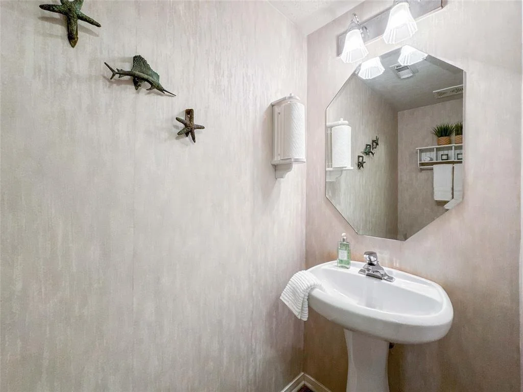 Photo of 3713 Pinehurst Drive