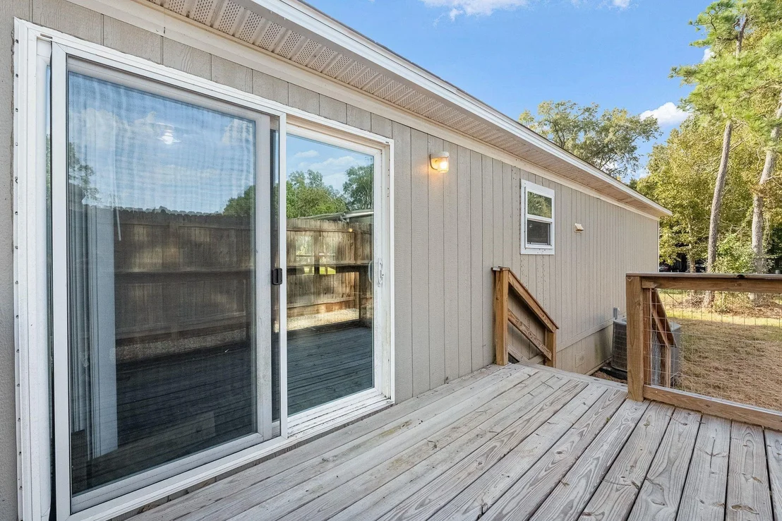 Photo of 472 Antigua Drive
