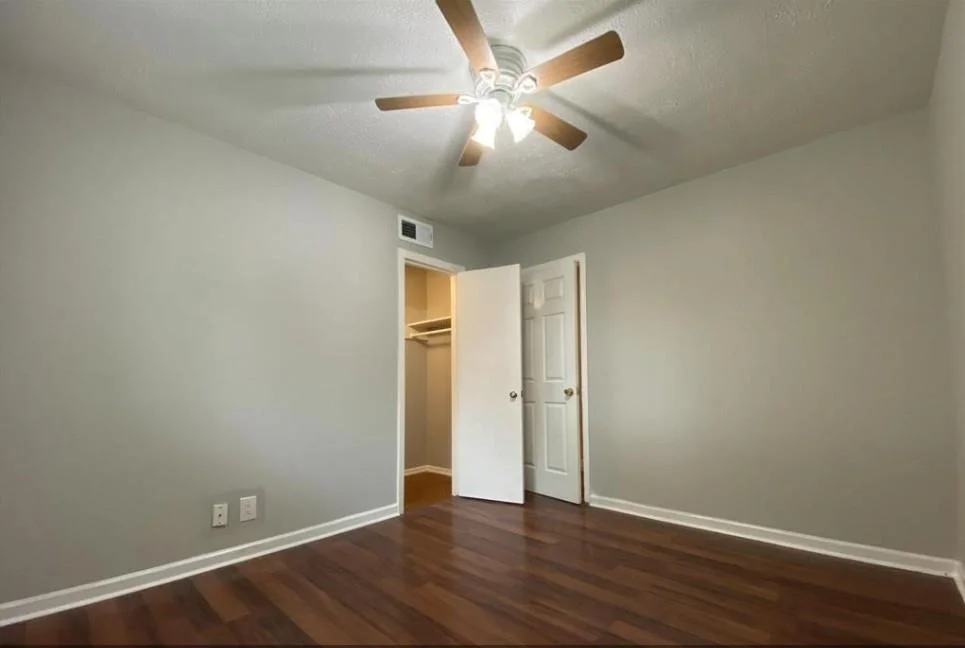 Photo of 6143 Grape Street
