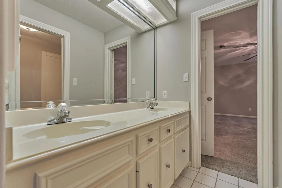 Photo of 469 Edgewood Drive