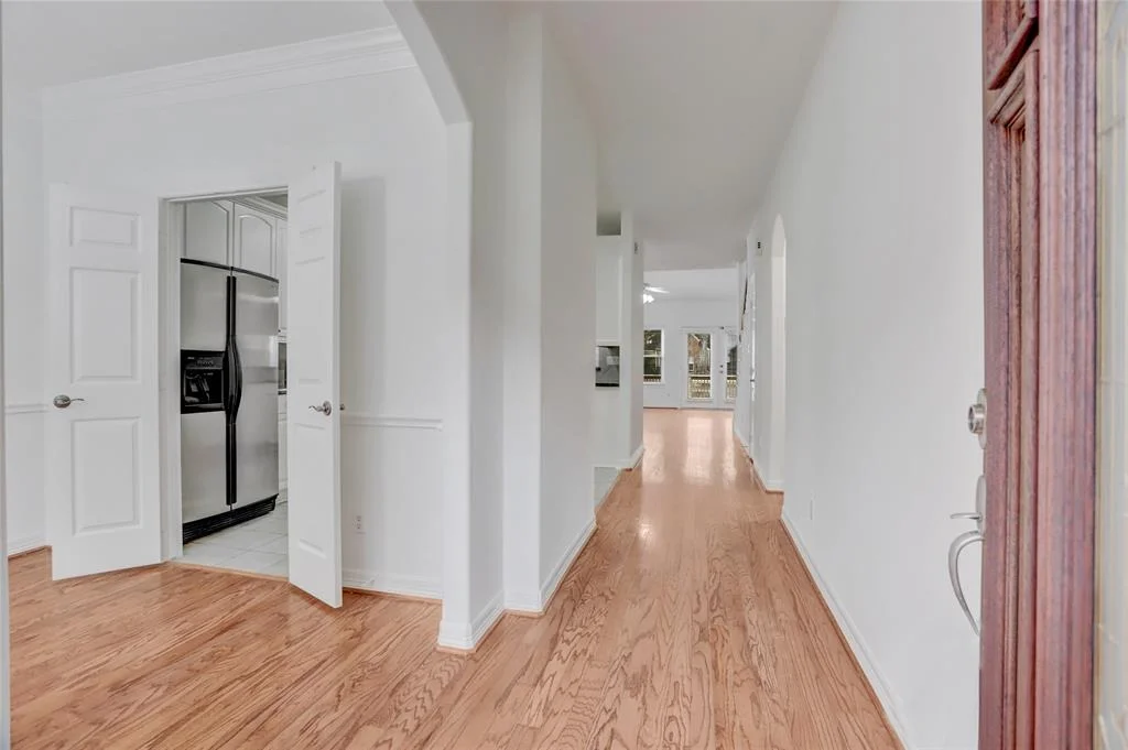 Photo of 7685 Ameswood Road