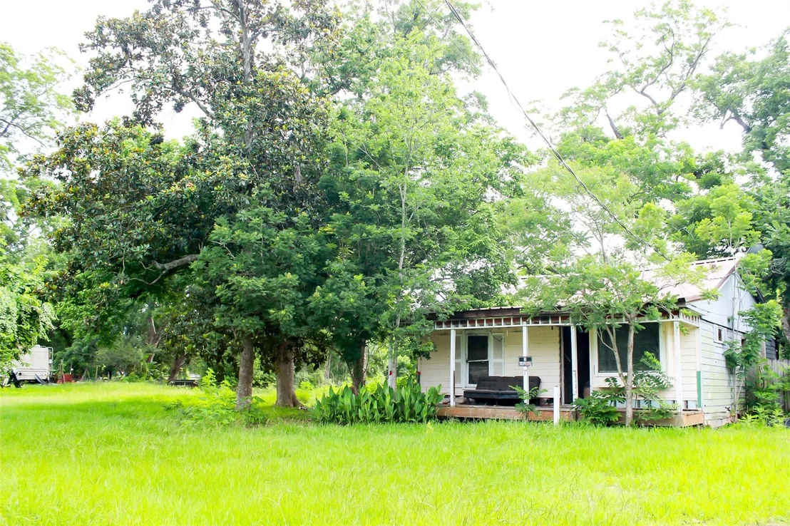 Photo of 120 Creekside Drive