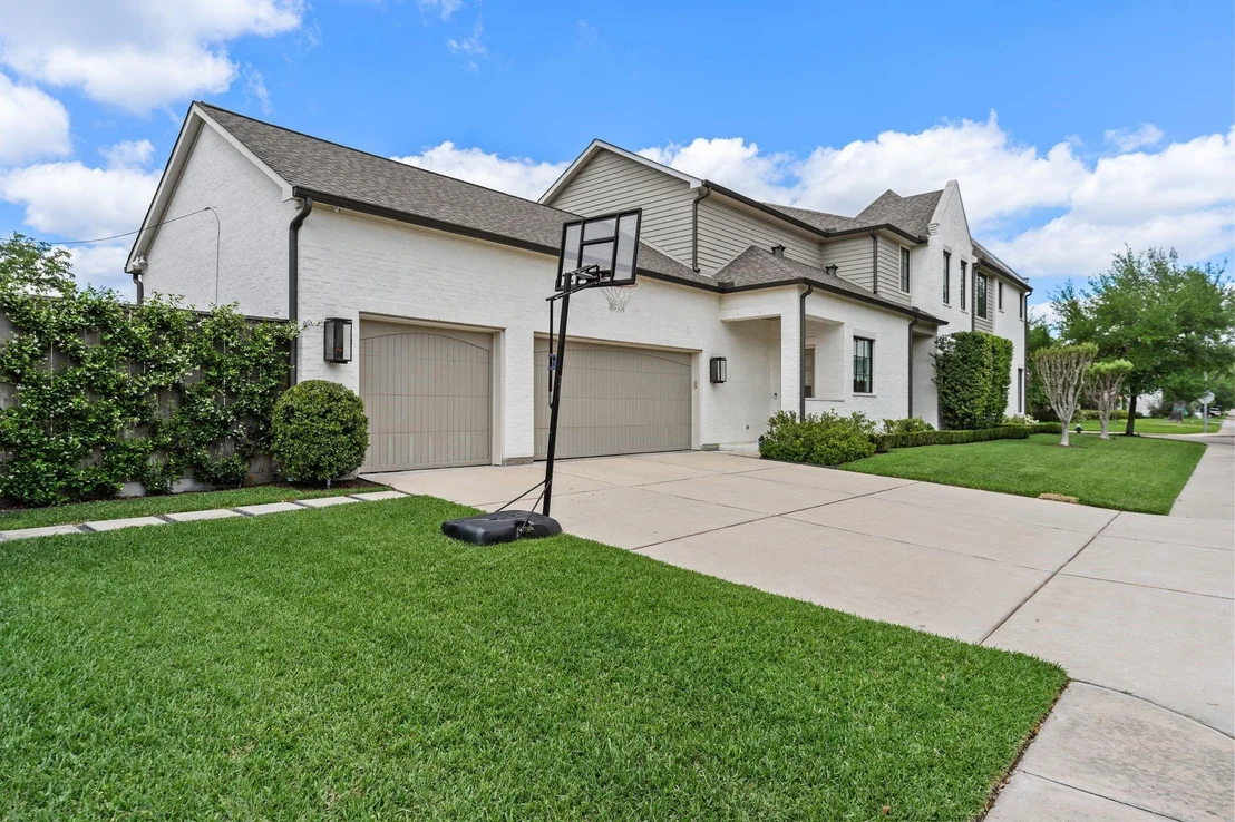 Photo of 6123 Valley Forge Drive