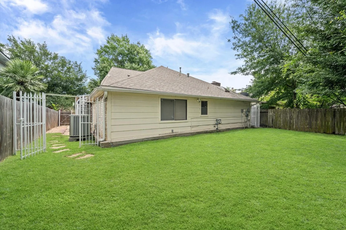 Photo of 2934 Ashford Trail Drive