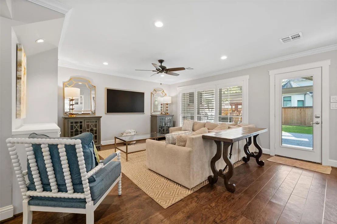 Photo of 14231 Carolcrest Drive