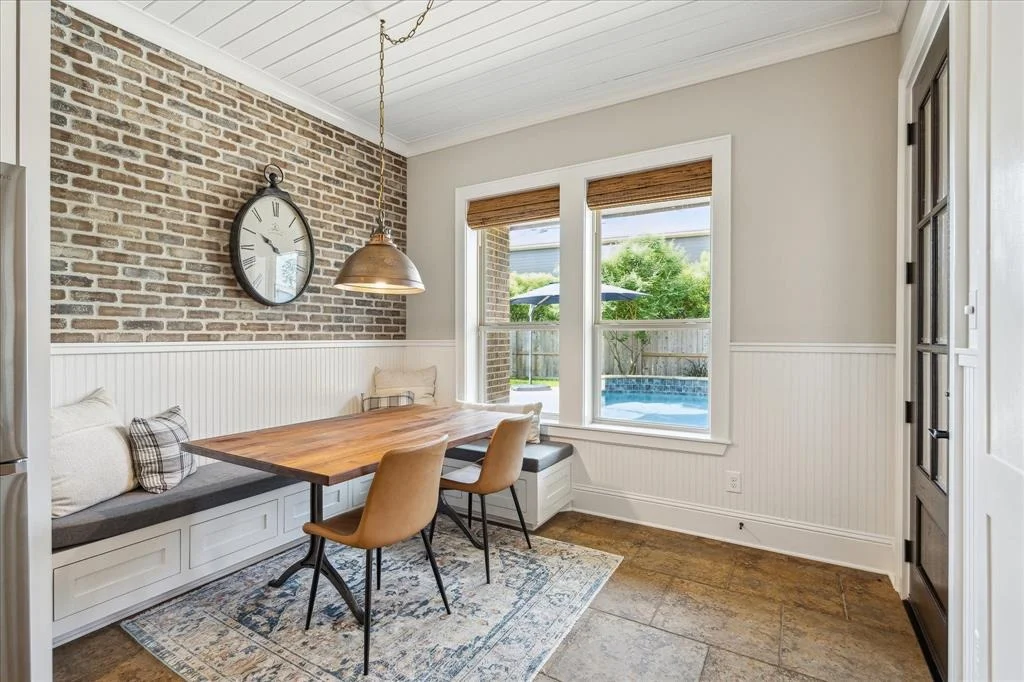 Photo of 6815 American Elm Lane