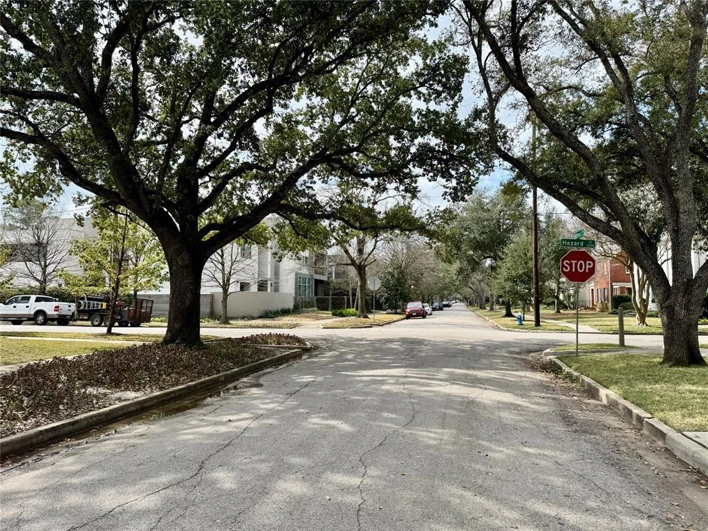 Photo of 1932 Albans Road