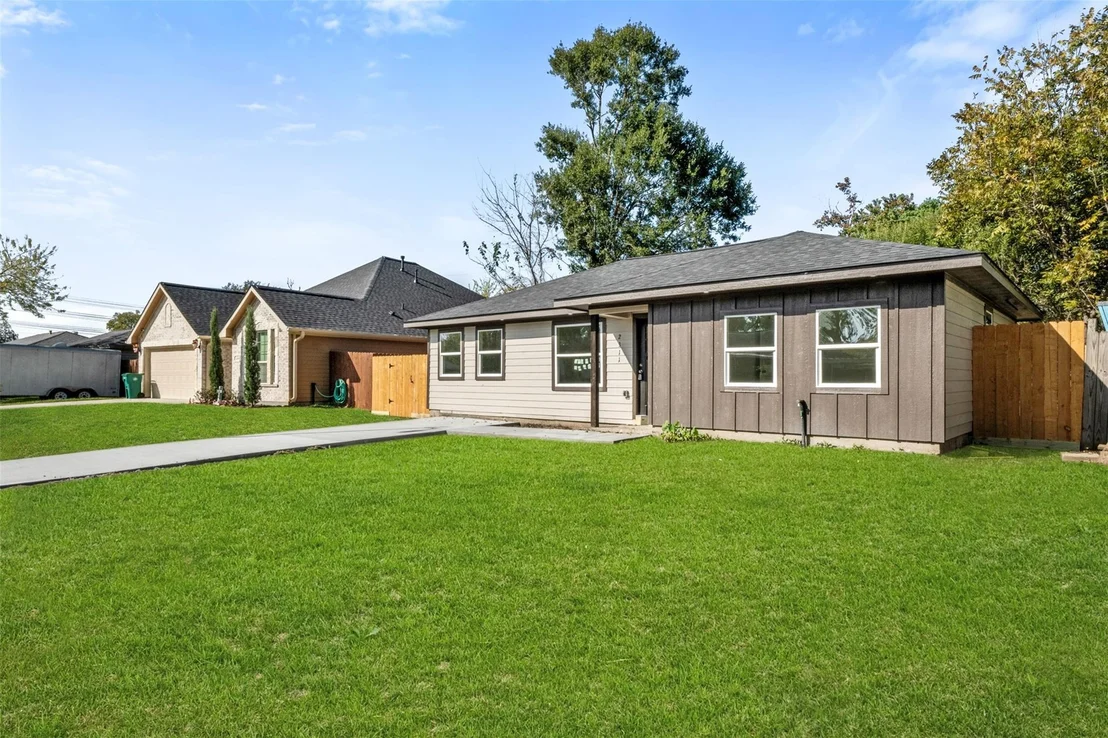 Photo of 2311 Pomona Drive