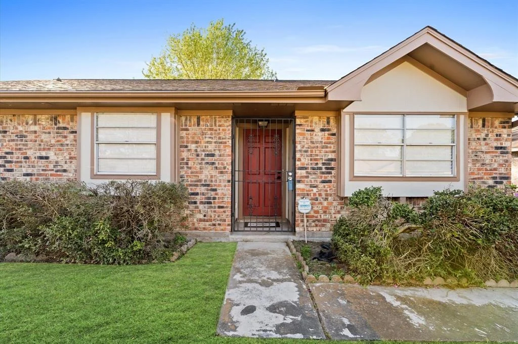 Photo of 230 Whitehall Drive