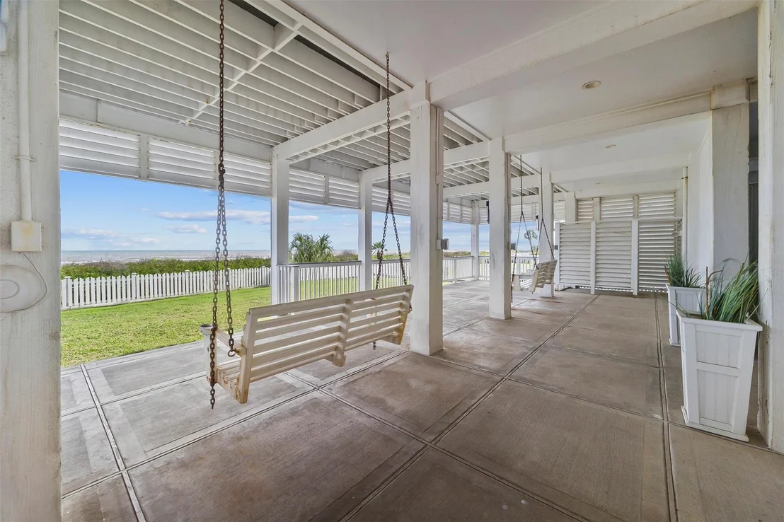 Photo of 11707 Beachside