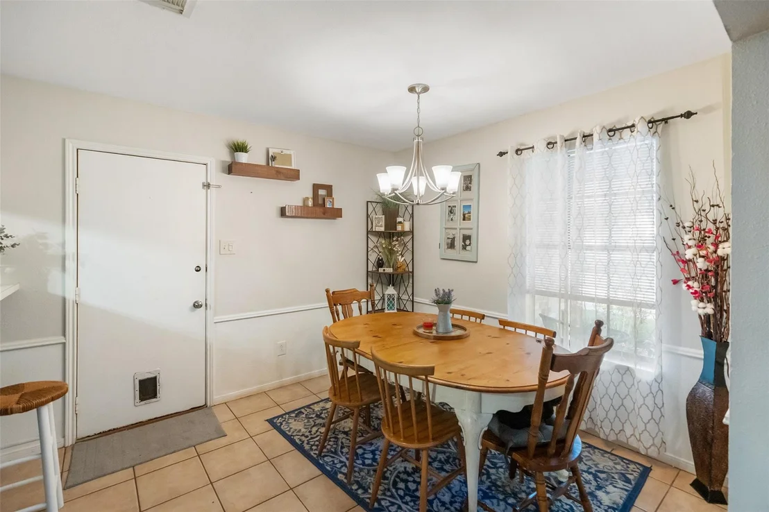 Photo of 2718 Longleaf Pines Drive