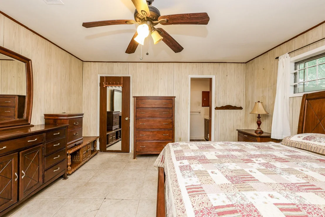 Photo of 6834 Hendon Lane