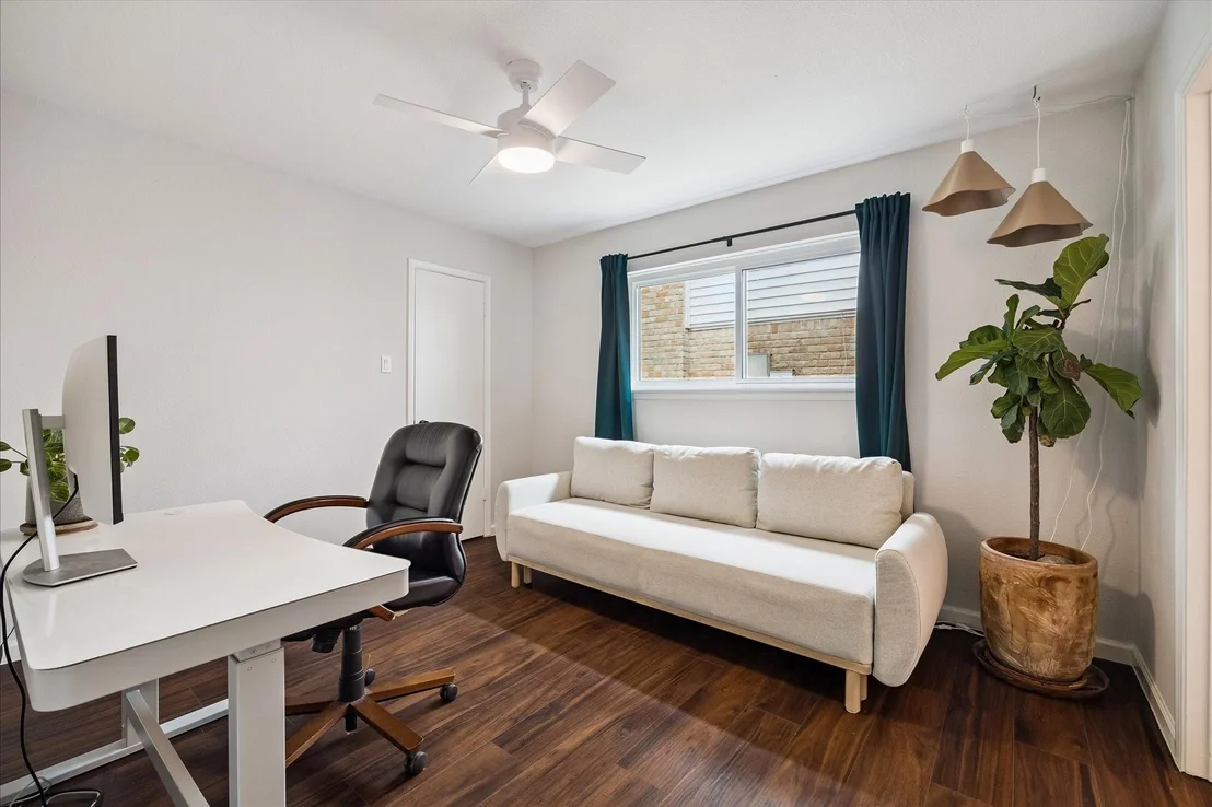 Photo of 9707 Lawngate Drive