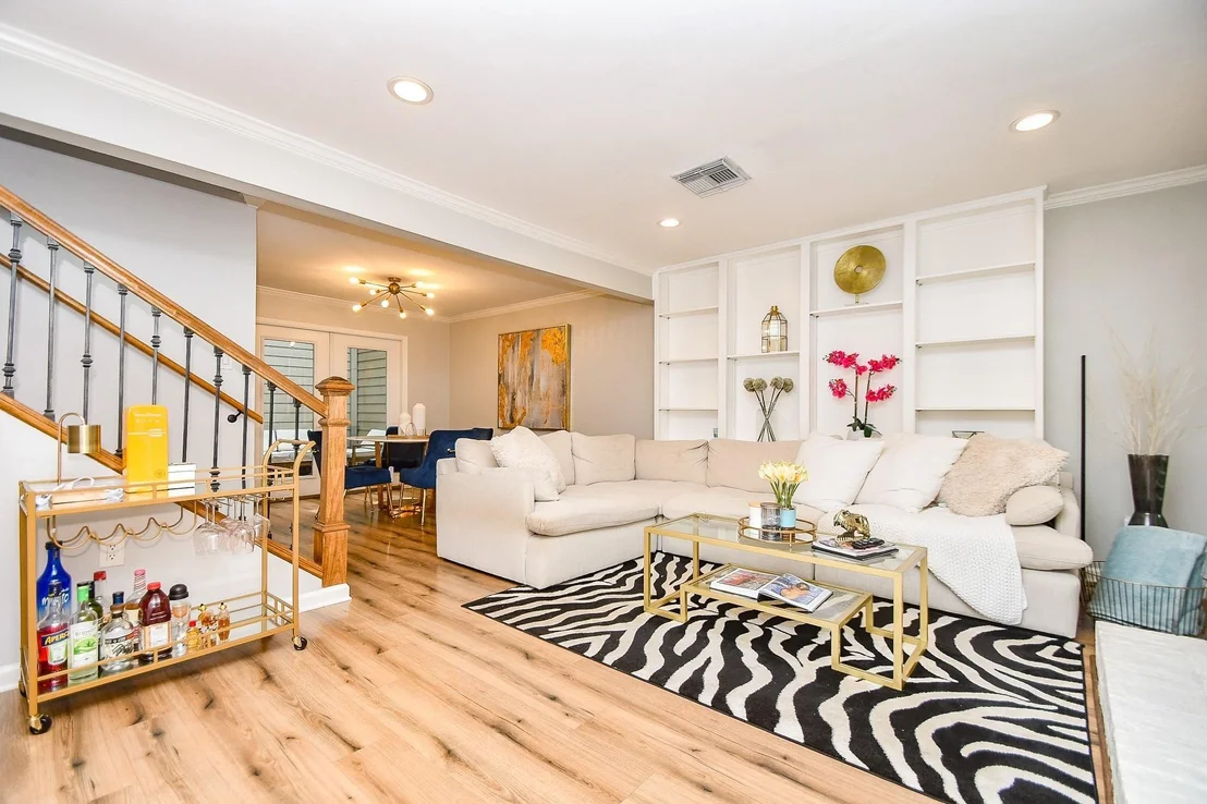 Photo of Unit 10 at 1908 Augusta Drive