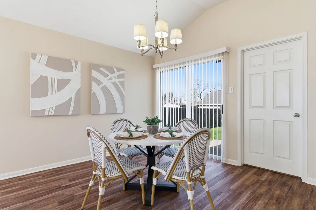 Photo of 10414 Enchanted