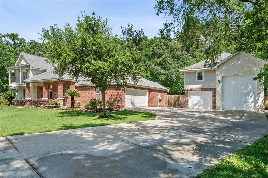 Photo of 14832 Oak Shores Drive
