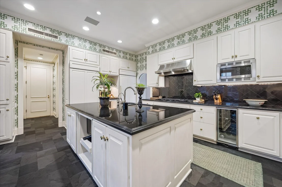 Photo of 2445 Stanmore Drive