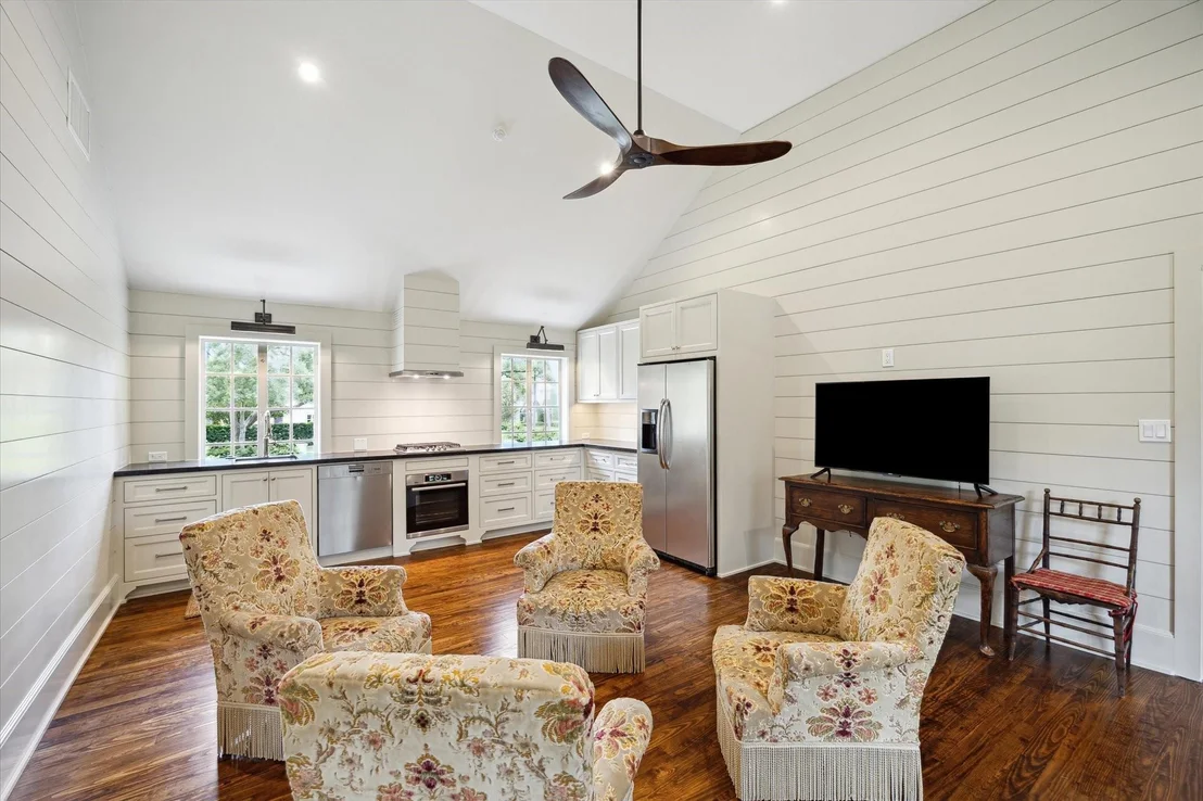 Photo of 4019 Inverness Drive