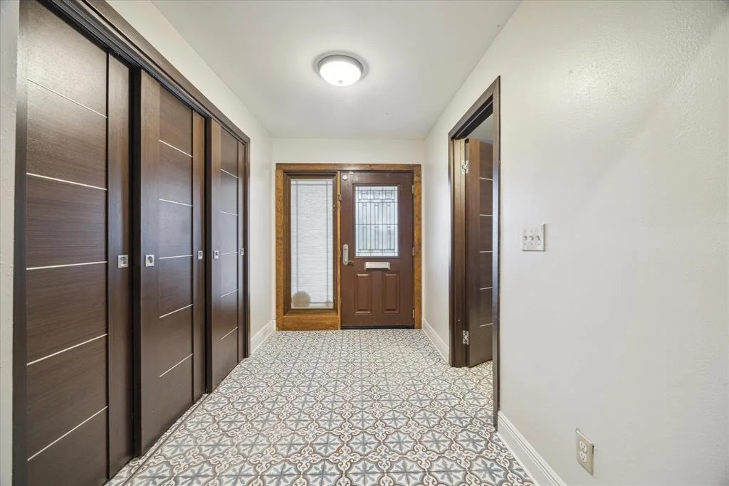 Photo of 6825 Bellgreen Drive