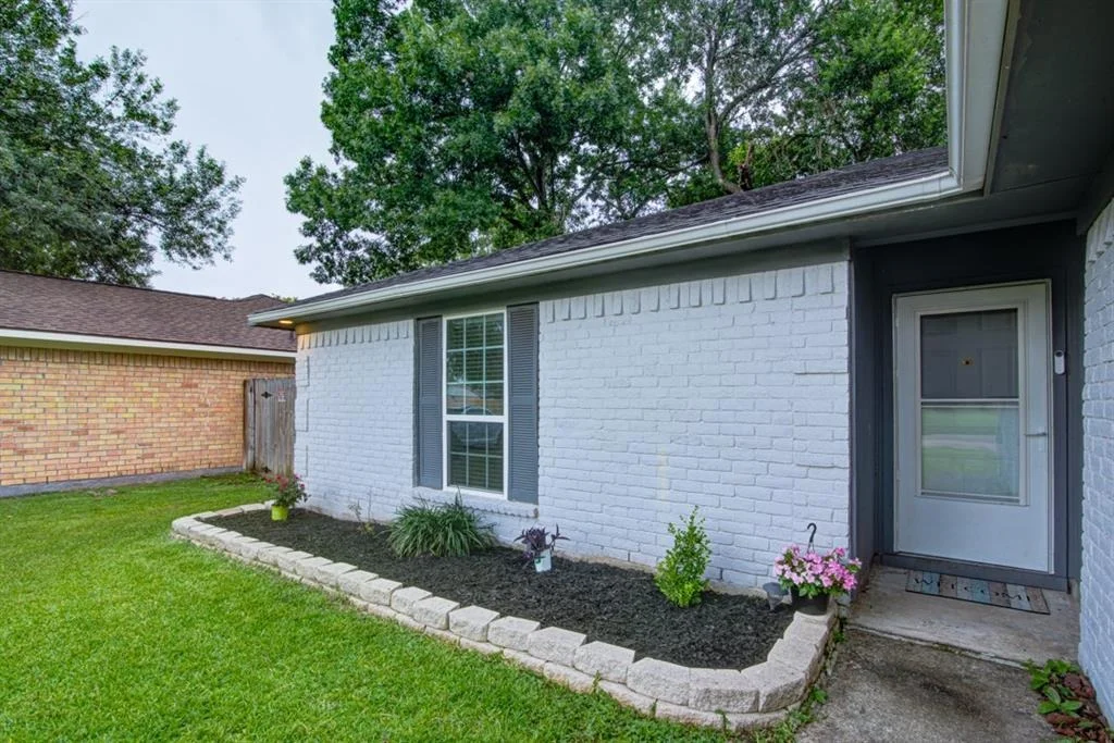 Photo of 442 Reseda Drive